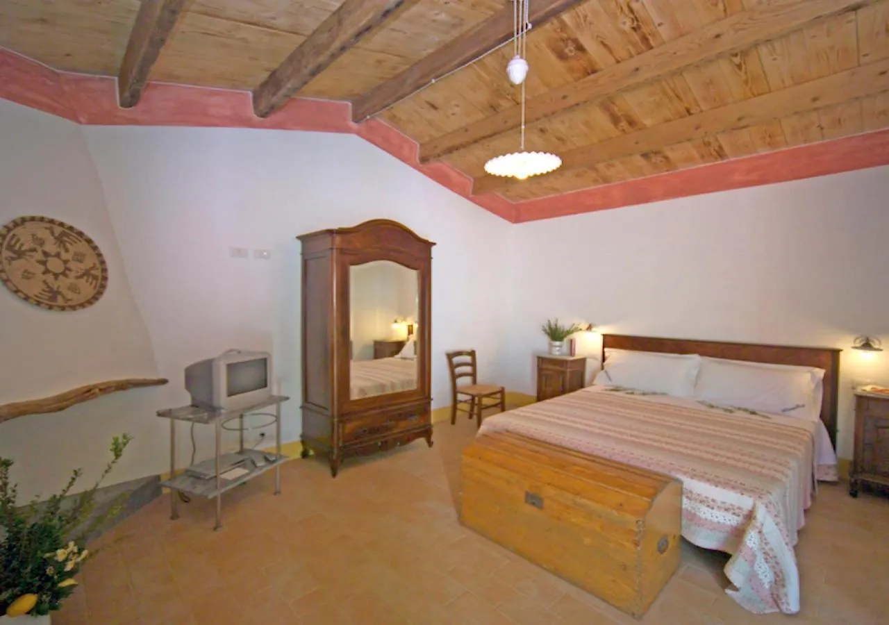 Alloggio per agriturismo Villa Sa Crescia Ezza Berchiddeddu Italia